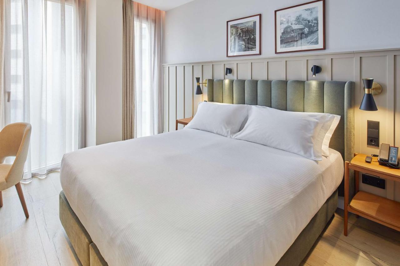 Via Sants Hotel Barcelona, Tapestry Collection By Hilton Εξωτερικό φωτογραφία