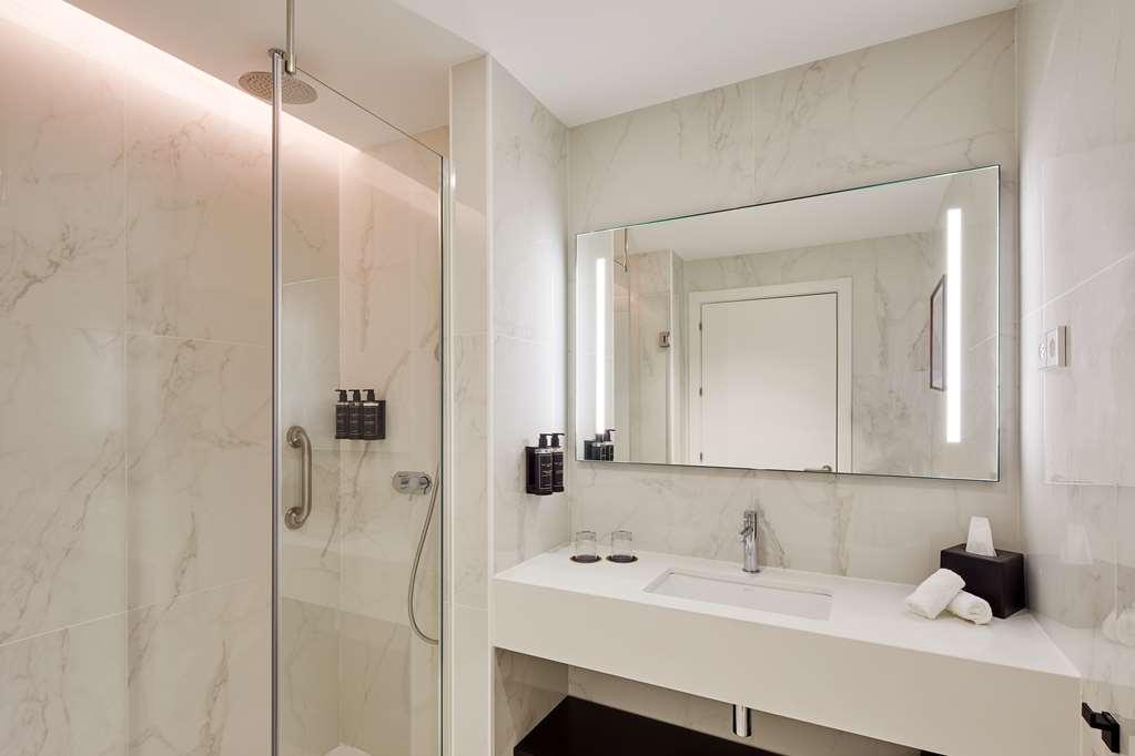 Via Sants Hotel Barcelona, Tapestry Collection By Hilton Εξωτερικό φωτογραφία